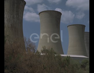 Vecchie torri di raffreddamento