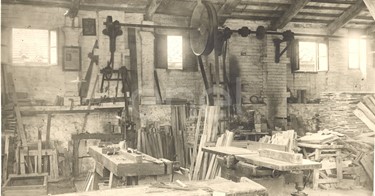 Settore meccanico. Officine meccaniche. Falegnameria. Saldatori. Fabbrica bulti. Fonderie.