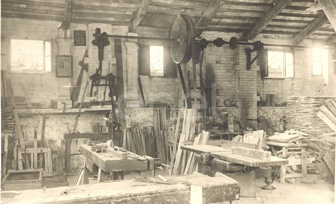 Settore meccanico. Officine meccaniche. Falegnameria. Saldatori. Fabbrica bulti. Fonderie.