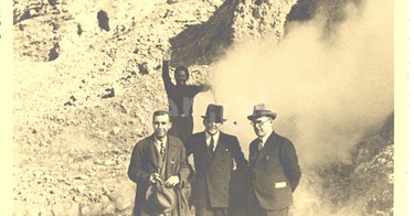 Pozzuoli. Visita di studio del Principe P.Ginori Conti e collaboratori alle solfatare. 1937.
