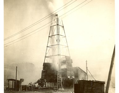 Larderello. Esplosione di vari soffioni.