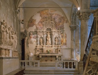 Ancona marmorea di Andrea Guardi e Altare dell'Assunta