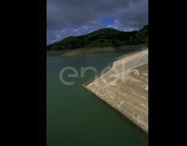 Lago e sbarramento