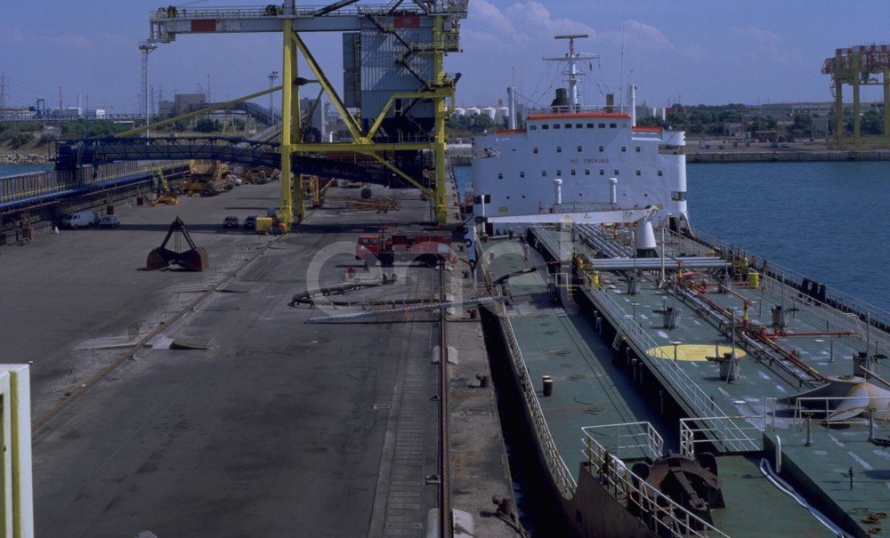 Gru e nave