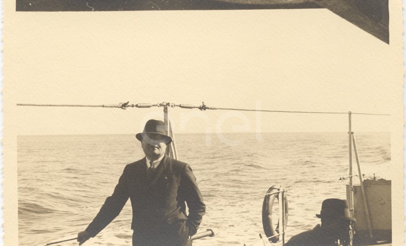 Viaggio in torpediniera da Messina a Vulcano. 1937