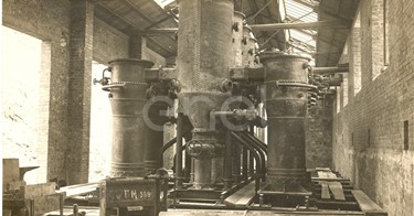 Centrale elettrica Castelnuovo. Gruppo di partecipanti alla inaugurazione della centrale elettrica.