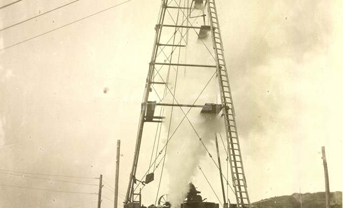 Fabbrica di Larderello. Vari soffioni perforati nel periodo 1897/1930.