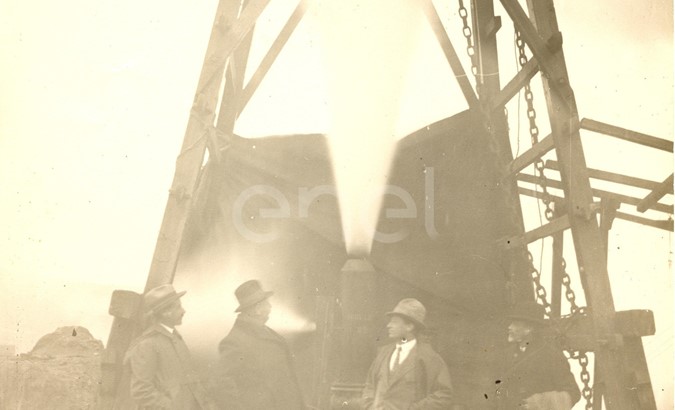 Fabbrica di Larderello. Misurazione soffioni.