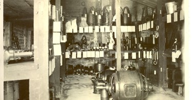 Fabbrica di Larderello. Disegni di vecchi attrezzi, sondaggi, magazzini sonde.