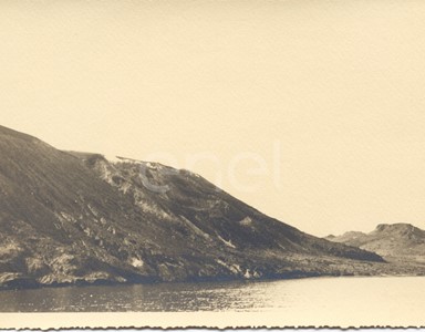 Isola di Vulcano. Visita del Principe P.Ginori Conti e collaboratori. 1937.