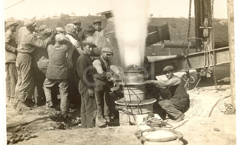 Fabbrica di Larderello. Soffionissimi n.2-4-5 e foro del Bargelli.