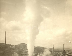 Fabbrica di Larderello. Vari soffioni perforati nel periodo 1897/1930.