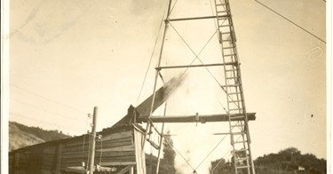 Fabbrica di Larderello. Vari soffioni perforati nel periodo 1897/1930.
