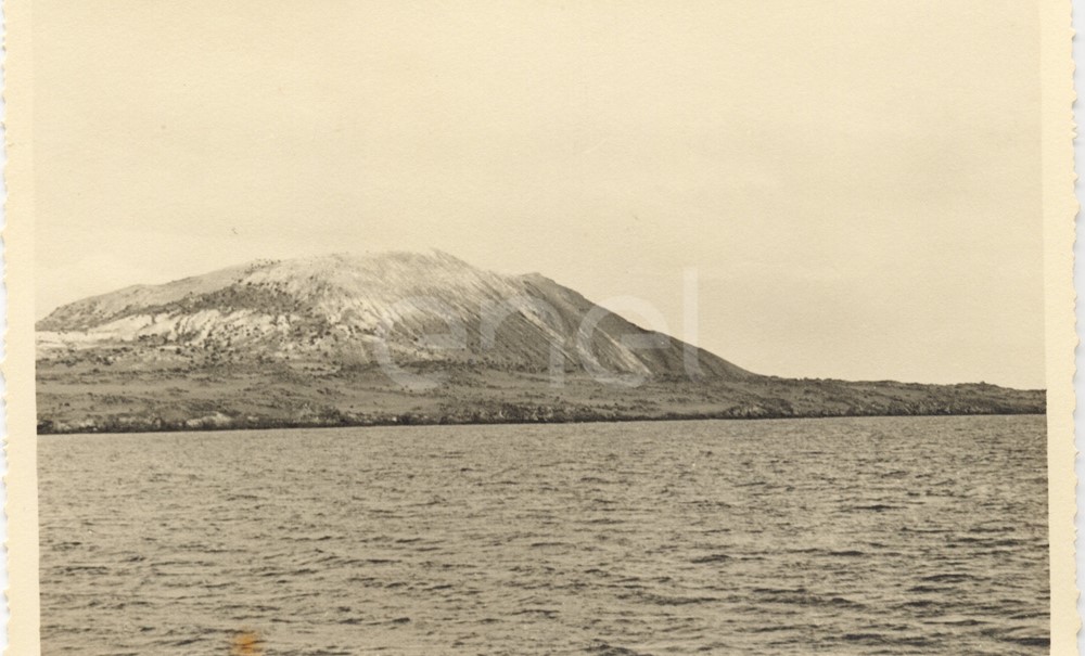 Isola di Vulcano. Visita del Principe P.Ginori Conti e collaboratori. 1937.