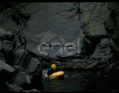 Rocce e torrente