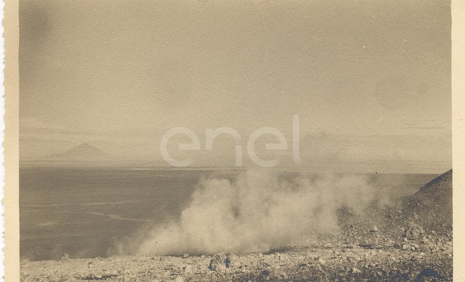 Isola di Vulcano. Visita del Principe P.Ginori Conti e collaboratori. 1937.