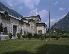 Centrale