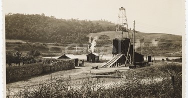 Larderello e Lago. Vari tipi di impianti per sondaggi.