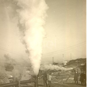 Fabbrica di Larderello. Vari soffioni perforati nel periodo 1897/1930.