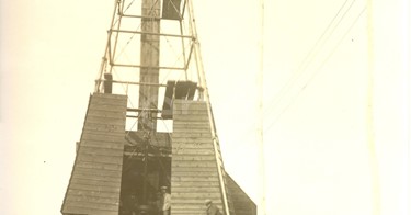 Fabbrica di Larderello. Vari soffioni perforati nel periodo 1897/1930.
