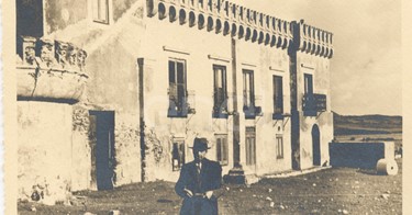 Isola di Vulcano. Visita del Principe P.Ginori Conti e collaboratori. 1937.