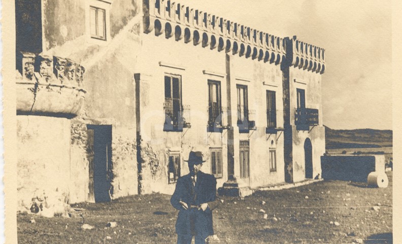 Isola di Vulcano. Visita del Principe P.Ginori Conti e collaboratori. 1937.