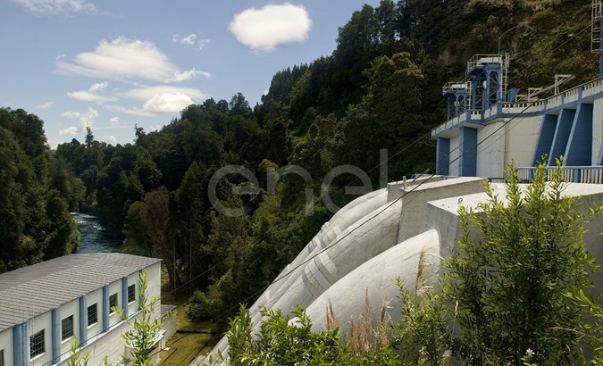 Cile - Centrale idroelettrica di Pilmaiquen