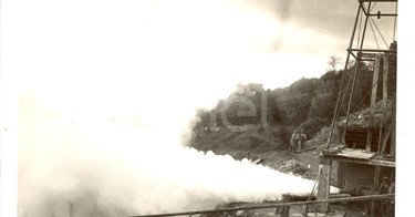 Fabbrica di Larderello. Misurazione soffioni.