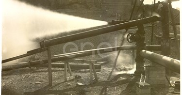 Fabbrica di Larderello. Misurazione soffioni.