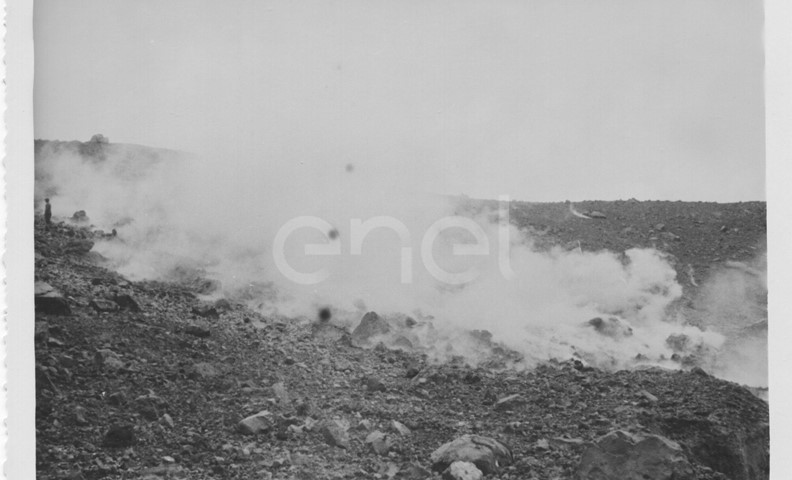 Isola di Vulcano. Visita del Principe P.Ginori Conti e collaboratori. 1937.