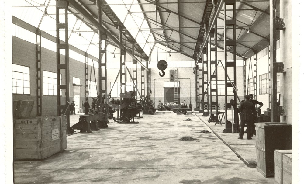 Settore meccanico. Officine meccaniche. Falegnameria. Saldatori. Fabbrica bulti. Fonderie.