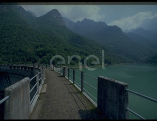 Camminamento della diga di Val Gallina