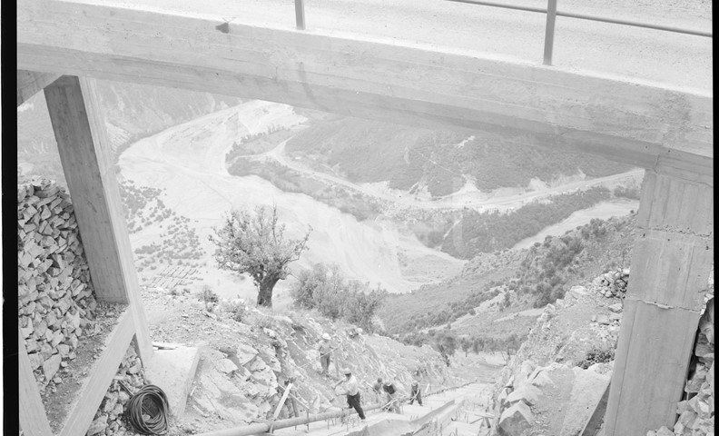 Condotta forzata in costruzione