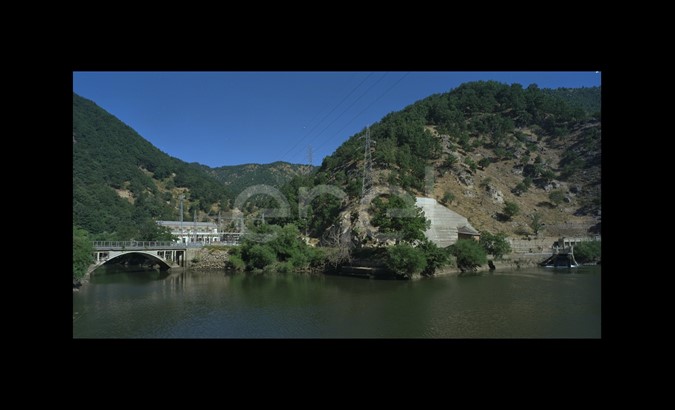 Ponte di accesso agli impianti e stazione elettrica di trasformazione