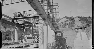 Edificio della centrale in costruzione