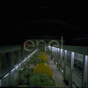 Sala macchine in caverna