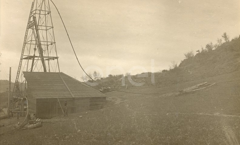 Fabbrica di Larderello. Esplosione di vari soffioni. 1906-1930.