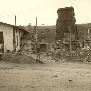Settore meccanico. Officine meccaniche. Falegnameria. Saldatori. Fabbrica bulti. Fonderie.