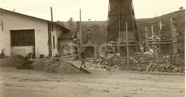 Settore meccanico. Officine meccaniche. Falegnameria. Saldatori. Fabbrica bulti. Fonderie.