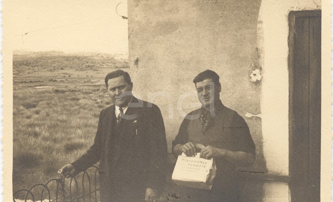 Isola di Vulcano. Visita del Principe P.Ginori Conti e collaboratori. 1937.
