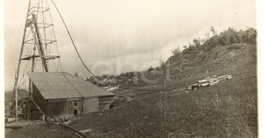 Larderello. Esplosione di vari soffioni.