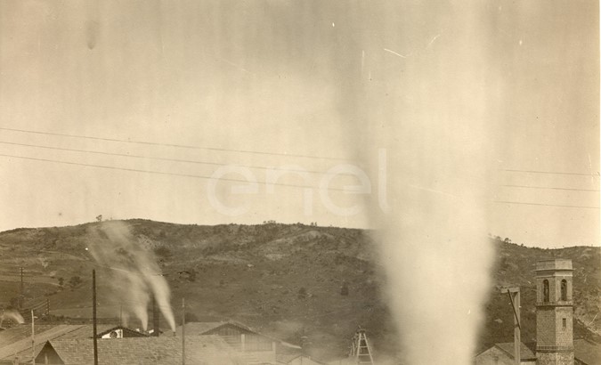 Fabbrica di Larderello. Misurazione soffioni.