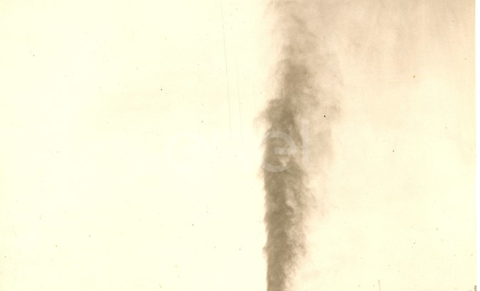 Fabbrica di Larderello. Esplosione di vari soffioni. 1906-1930.