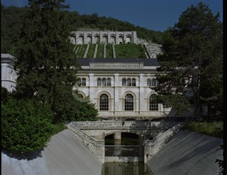 Centrale