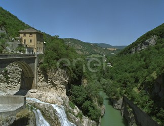 Scaricatori di superficie e gole del Furlo