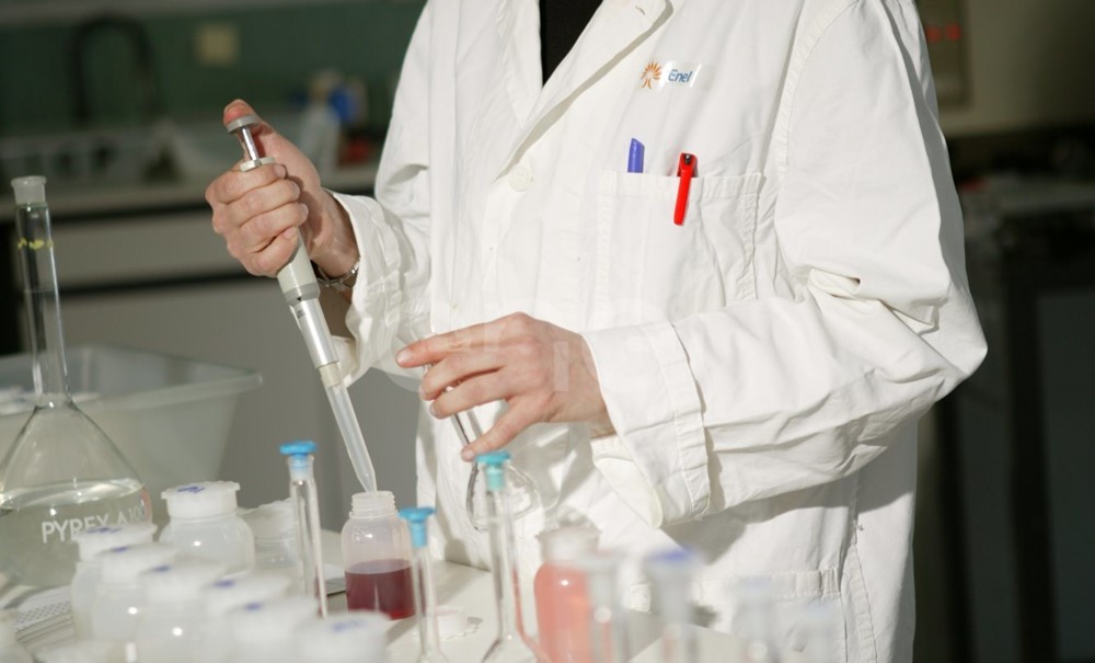 Analisi chimiche in laboratorio: studio del materiale proveniente dai carotaggi nel bacino di larderello