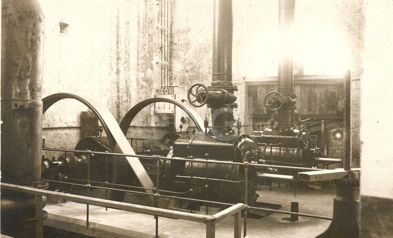 Centrale elettrica Castelnuovo. Gruppo di partecipanti alla inaugurazione della centrale elettrica.