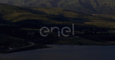 Lago e monti della Laga
