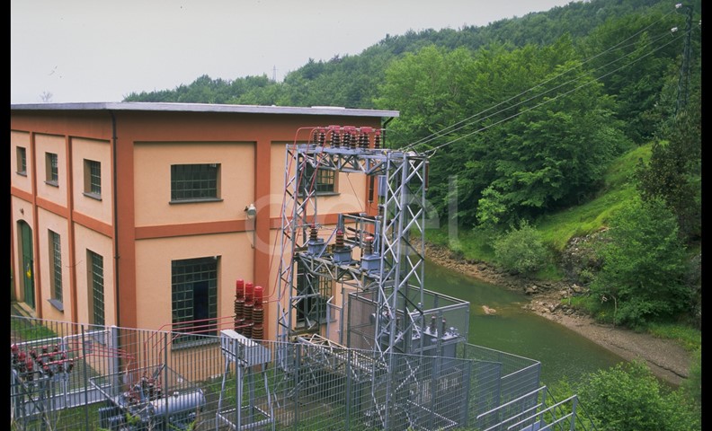Centrale di lago e stazione