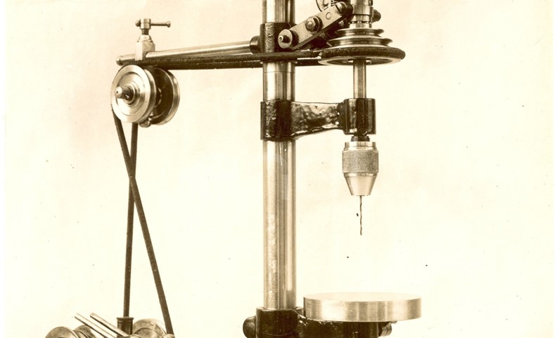 Settore meccanico. Officine meccaniche. Falegnameria. Saldatori. Fabbrica bulti. Fonderie.